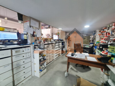 Ref.4514 Local în Picassent