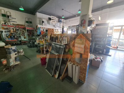 Ref.4514 Local în Picassent