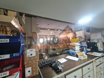 Ref.4514 Local în Picassent