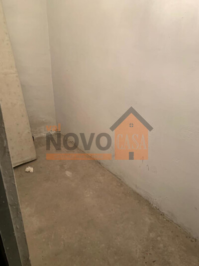 Ref. 3899 Cameră de depozitare și spațiu de garaj în Silla