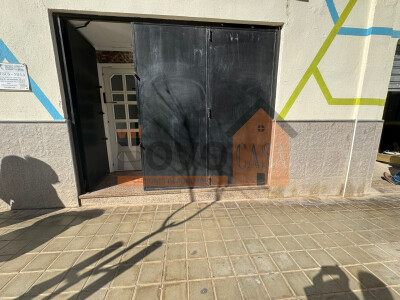 Ref.4599 Local comercial în Silla