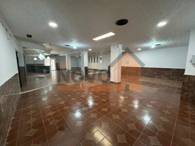 Ref.4599 Local comercial în Silla