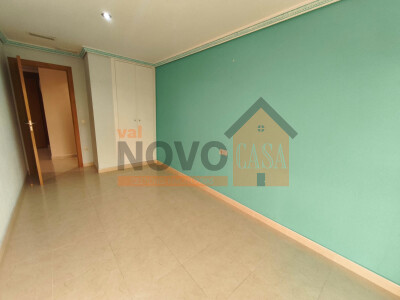 Ref.4702 Apartament în Silla