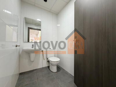 Ref.4713 Local în Silla