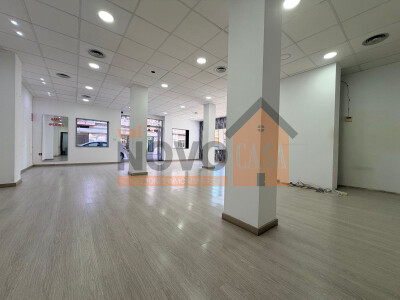 Ref.4713 Local în Silla