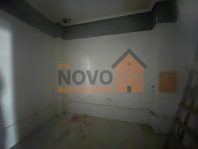 Ref.4747 Spațiu comercial în Silla