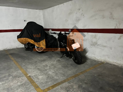 Ref. 4050 Place de parking-0