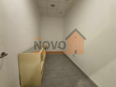 Ref.4698 Local în Picassent