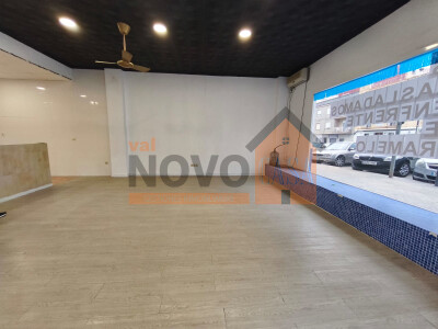 Ref.4705 Local în Picassent