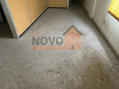 Ref.4211 Nave en Silla