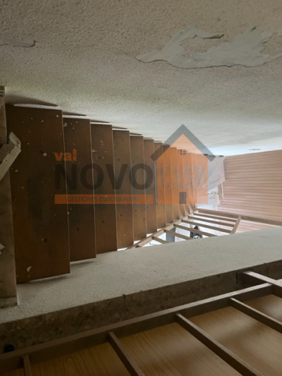 Ref.4211 Nave en Silla