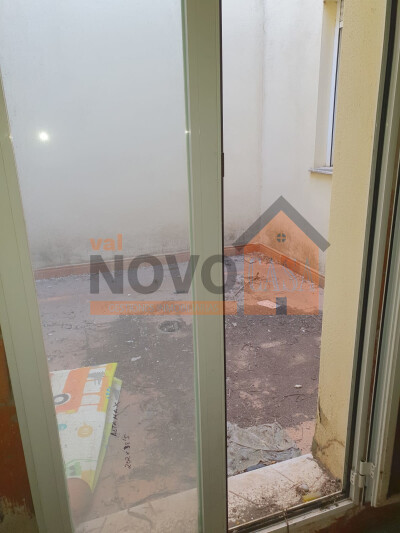 Ref.4494 Local en Silla