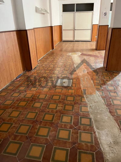 Ref.4521 Local en Silla