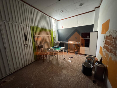 Ref.4593 Bâtiment à Silla