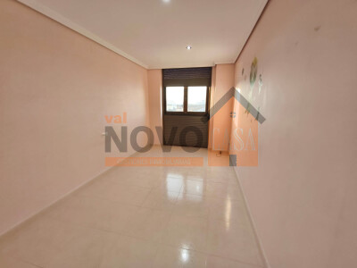 Ref.4702 Piso en Silla