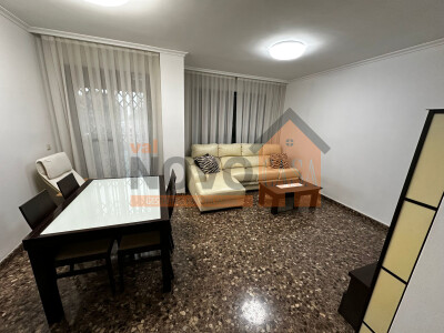 Ref.4704 Piso en Silla-0