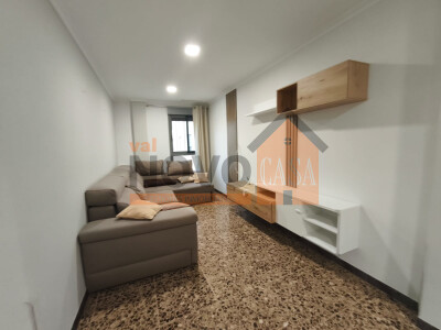 Ref.4701 Piso en Silla