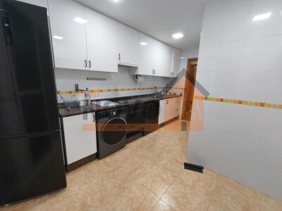 Ref.4701 Piso en Silla