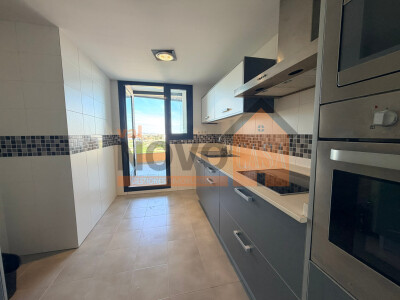 Ref.4736 Piso en Silla-3