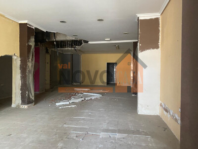 Ref.4747 Local en Silla-3