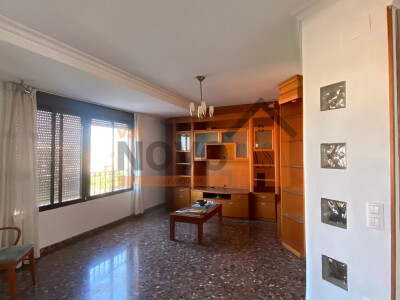 Ref.4673 Apartament în Sueca